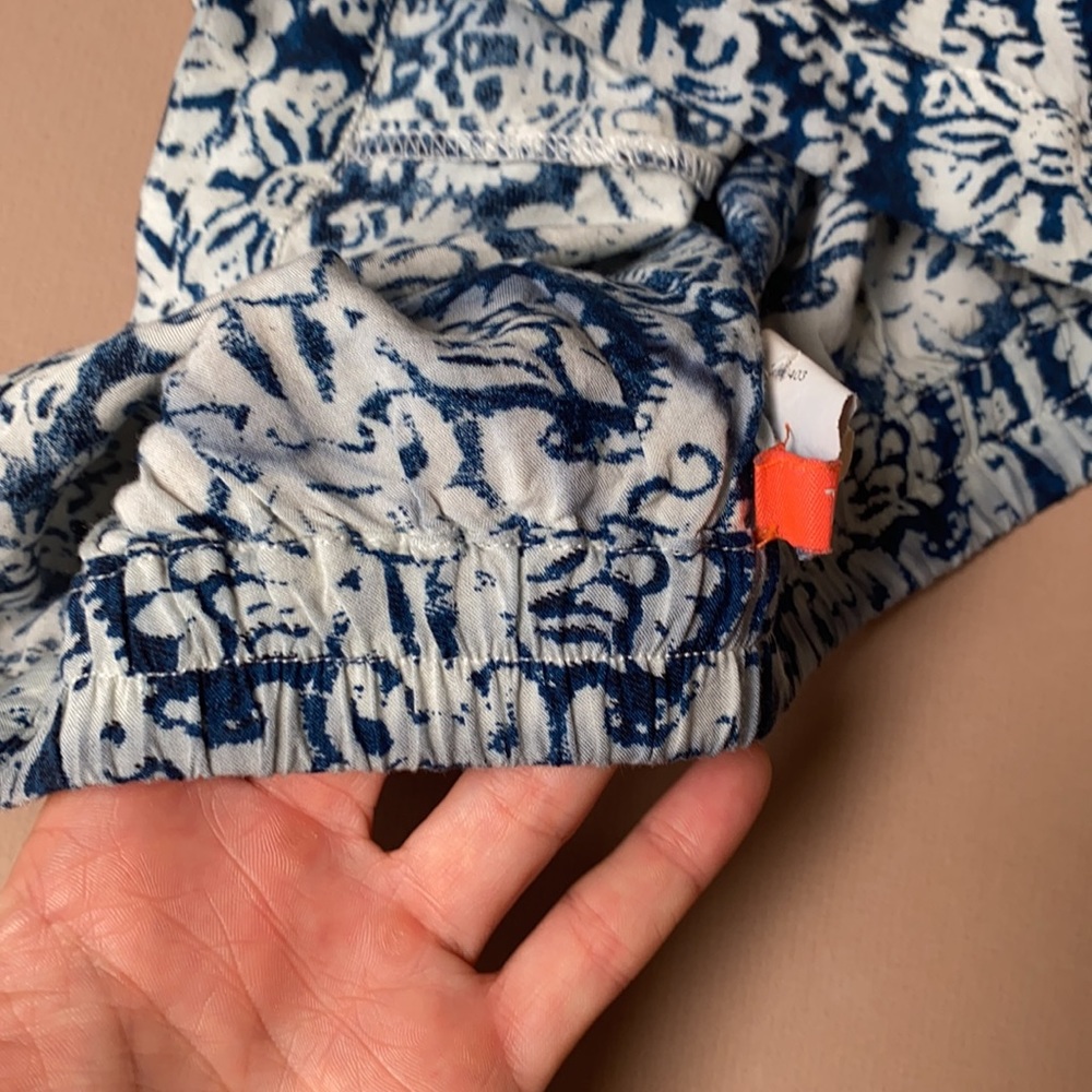 Banjul Damask Print Shorts View 6